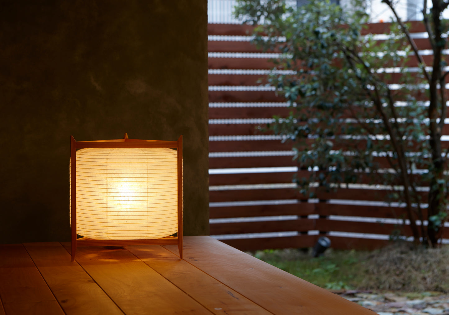 Japanese washi lantern "Andon Triangle"