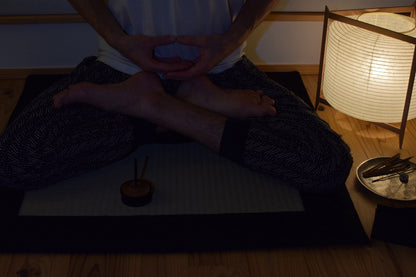 Japanese washi lantern "Andon Triangle" - Shi - Zen